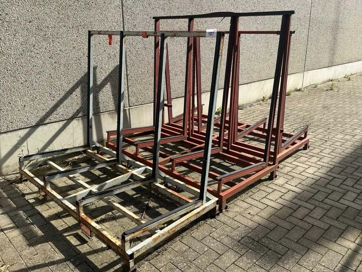 Verschiedene einseitige Glasständer (3x)