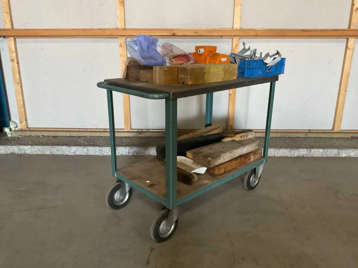 Mobiler Montagewagen