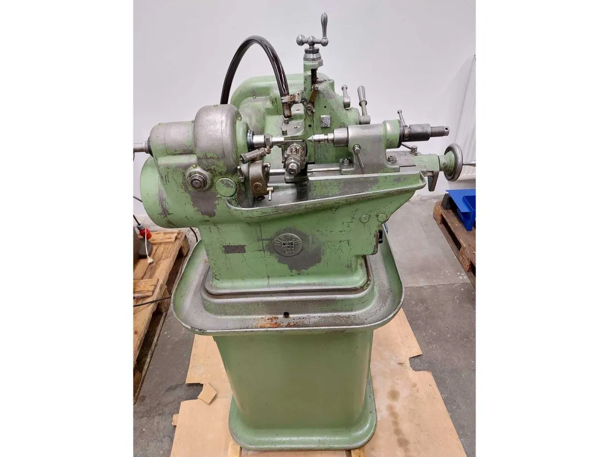 HERMLE 132 Zahnrad-Hobbing-Maschine