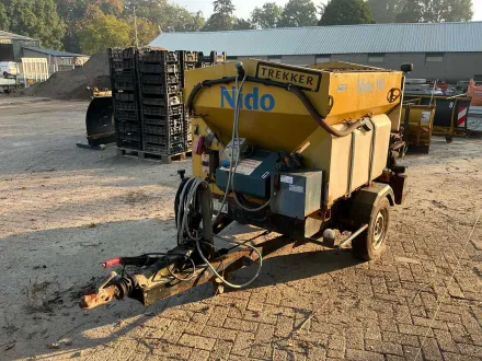 1996 Nido N90 0,8-12 AWTLN 300 hinterlaufender Salzstreuer – 800 Liter – RESALE