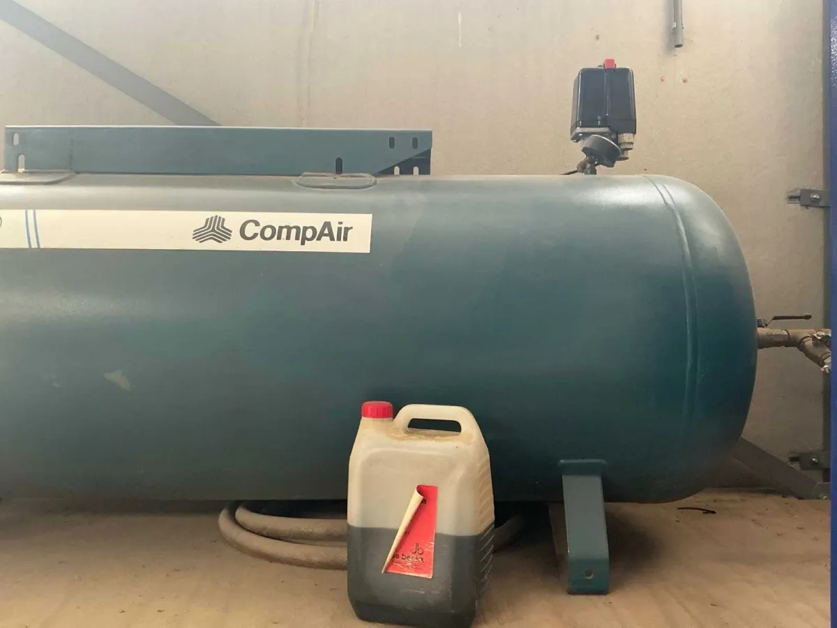 Compair 2000 Puffertank