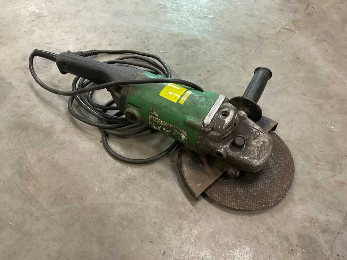 Hitachi Winkelschleifmaschine