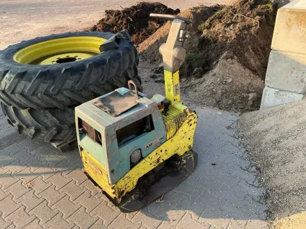 2011 Ammann AVH 5020 E wendbare Plattenverdichter 415 kg – RESALE
