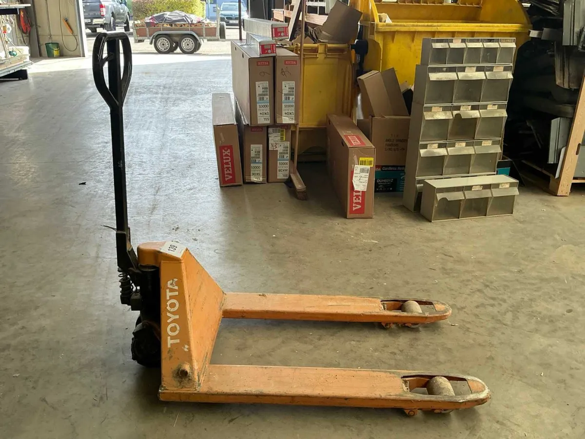 Toyota HT20 Handhydraulischer Palettenjack