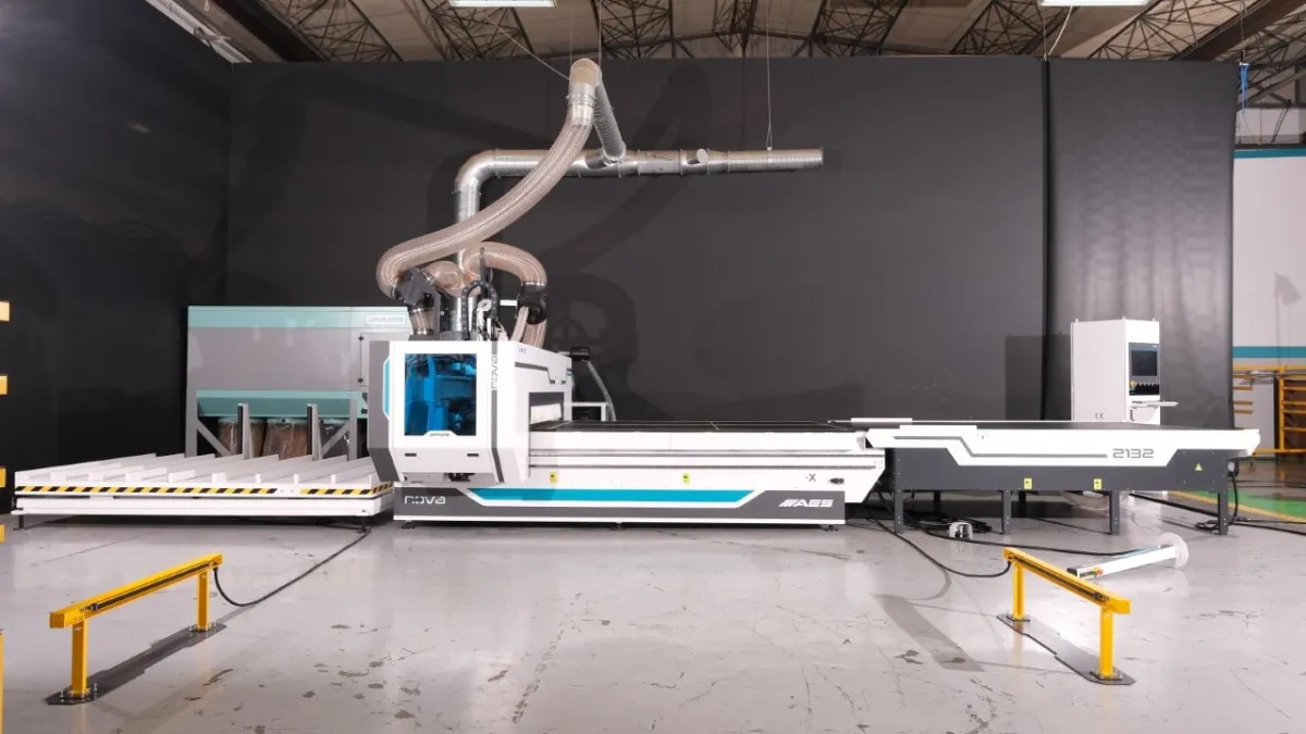 Aes Group Super Nova Line 2132 Nesting Linie cnc Bearbeitungsmaschine mit Be- und
