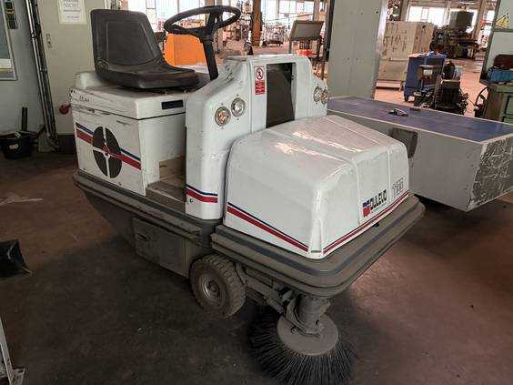 DULEVO 1100EH Aufsitz-Kermaschine