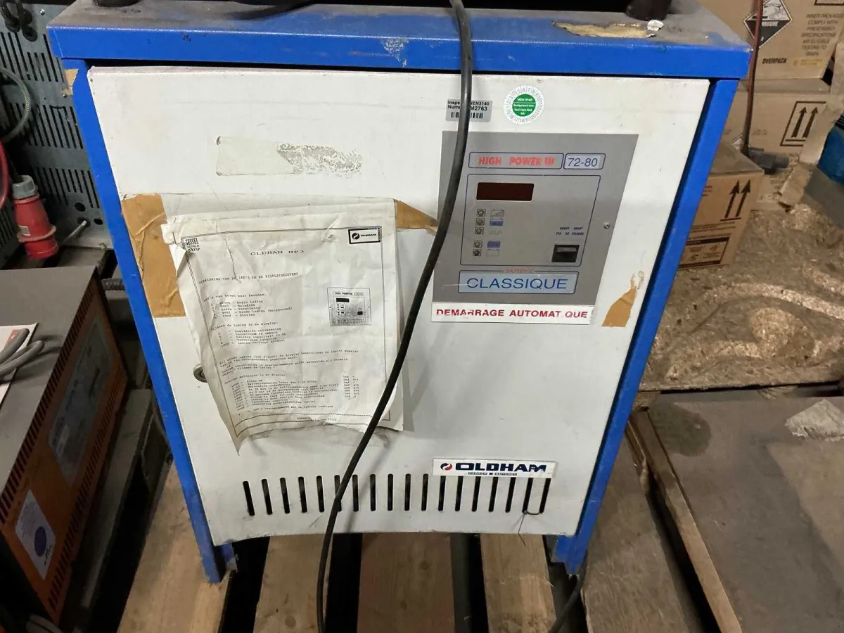 Hawker Oldham – 72V 80A – Batterieladegeräte