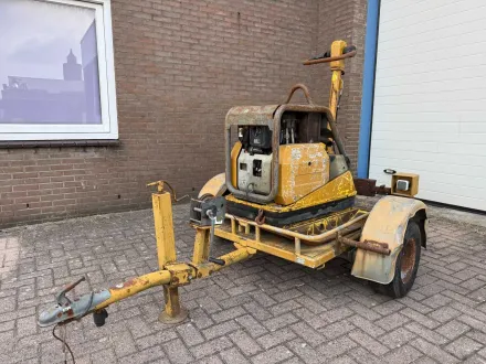 2008 - Wacker - DPU 6055 6T mit Anhänger - Plattenverdichter – RESALE
