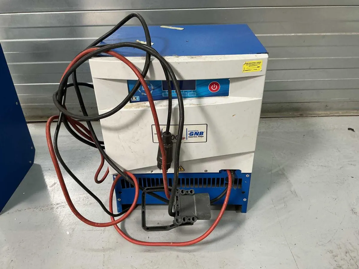 GNB - 24V 70A - Batterieladegeräte