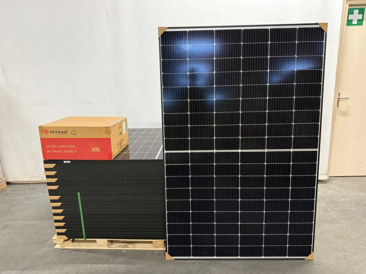 Astronergy – Set mit 24 Solarpanels (420 WP) – Goodwe 10kW-Wechselrichter