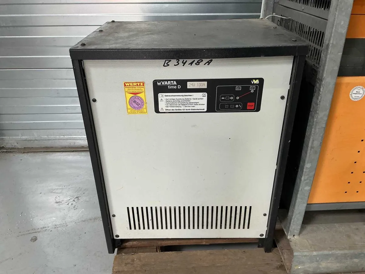 Varta - 24V 100A - Batterieladegeräte