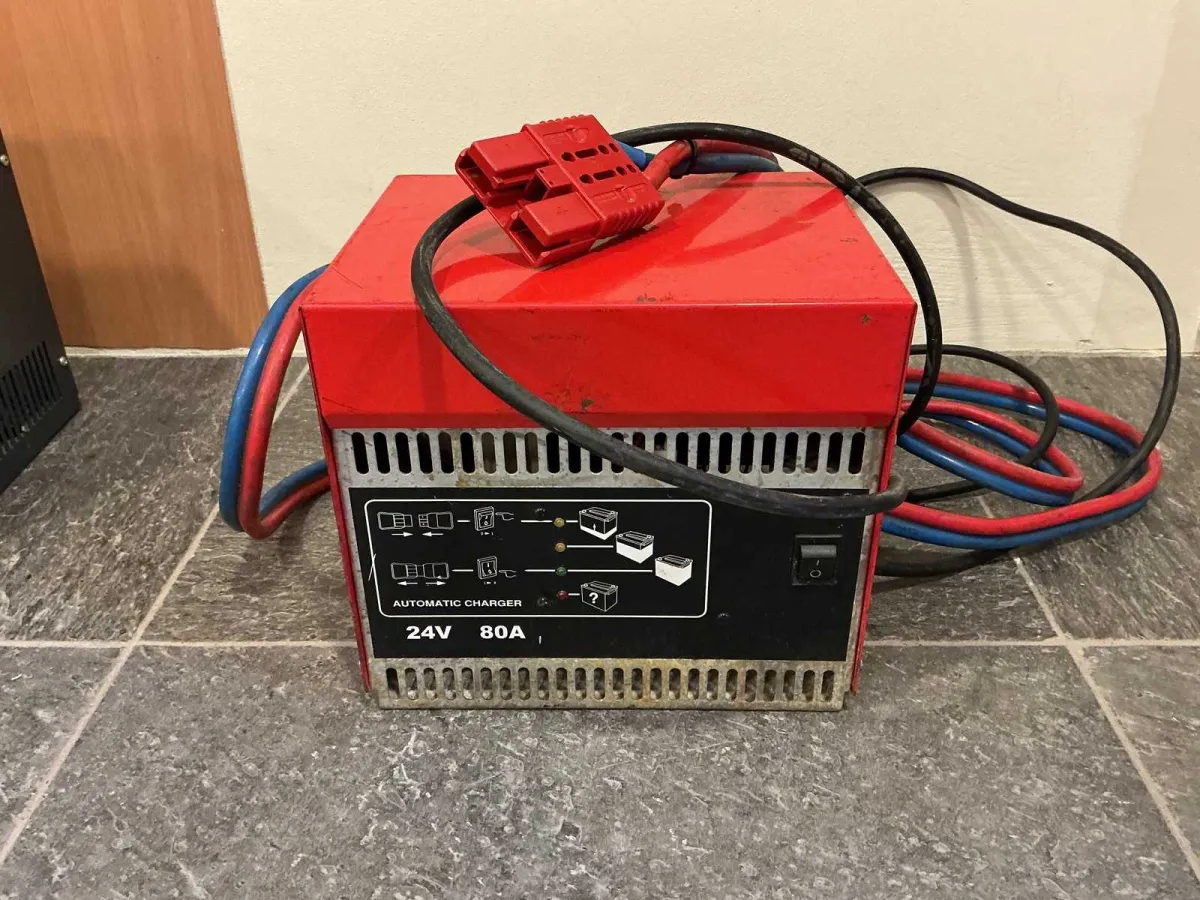 Micro Power - 24V 80A - Batterieladegeräte