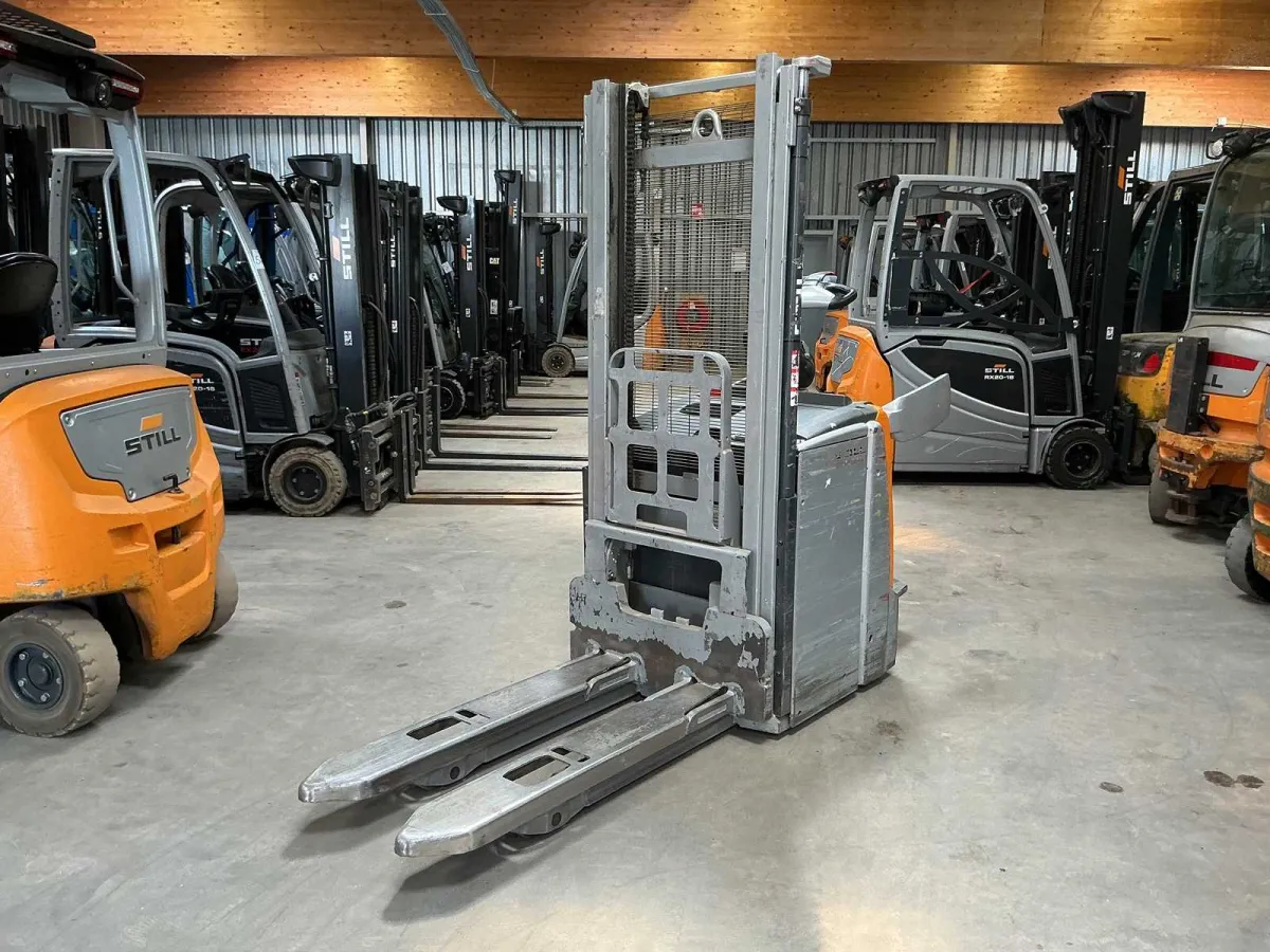 STILL - EXV-SF14 - Stacker - 2018