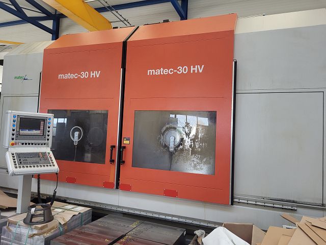 MATEC 30 HV Bearbeitungszentrum - Universal