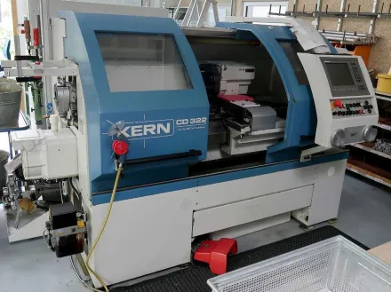 Kern CD 322 CNC Drehmaschinen – RESALE