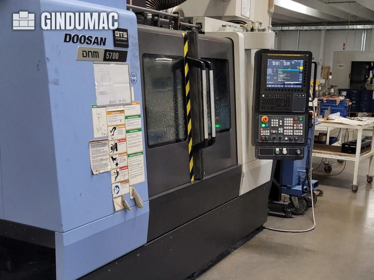 DOOSAN DNM 5700