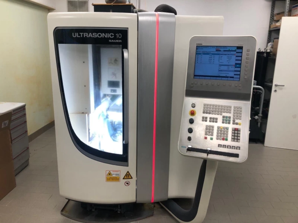 Dmg sauer SAUER Ultrasonic 10 5-Achs-Bearbeitungszentrum