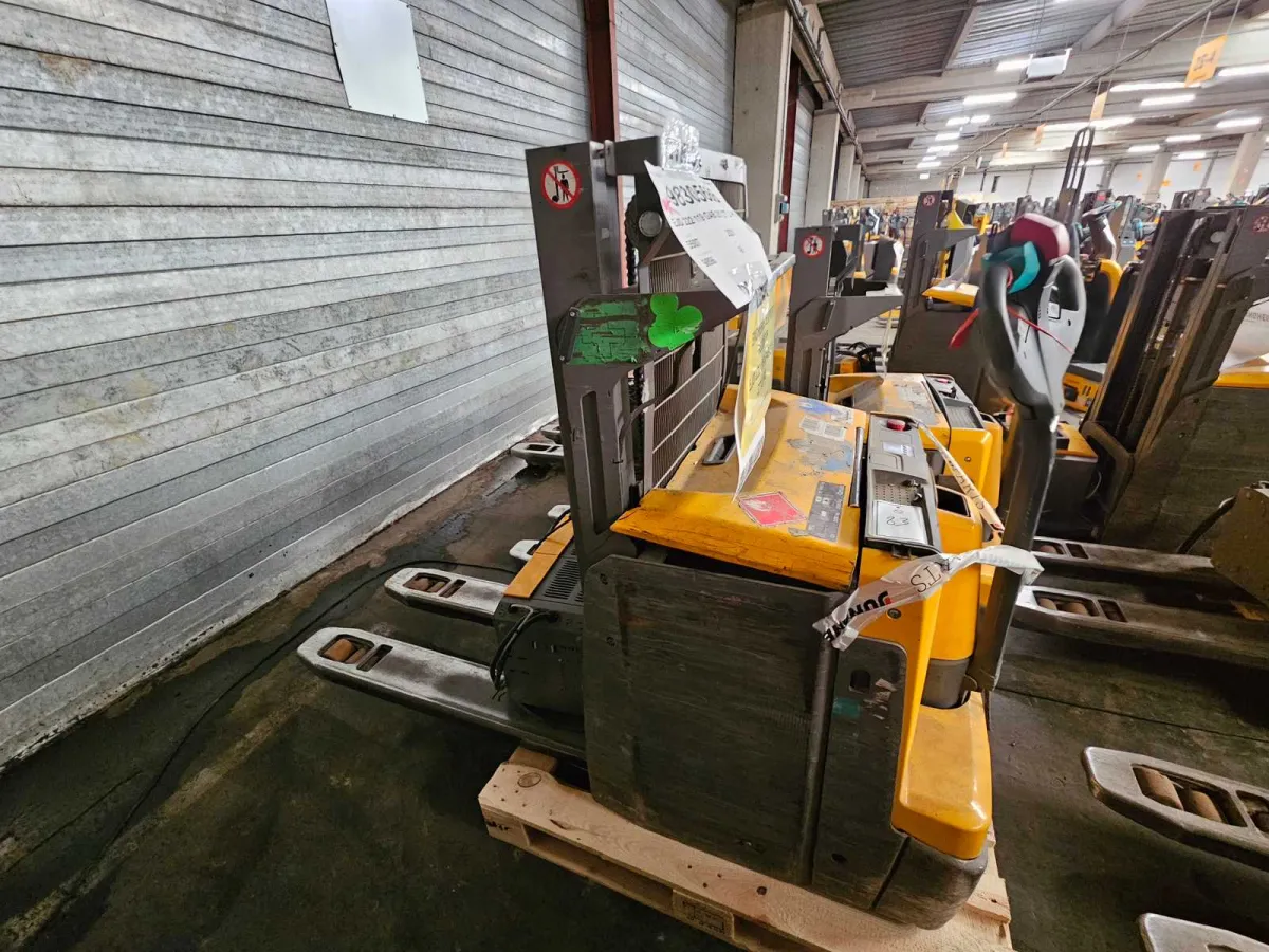 Jungheinrich - 2021 - EJD 222 119 GAB 201 ZT LI PC - Elektrischer Stacker