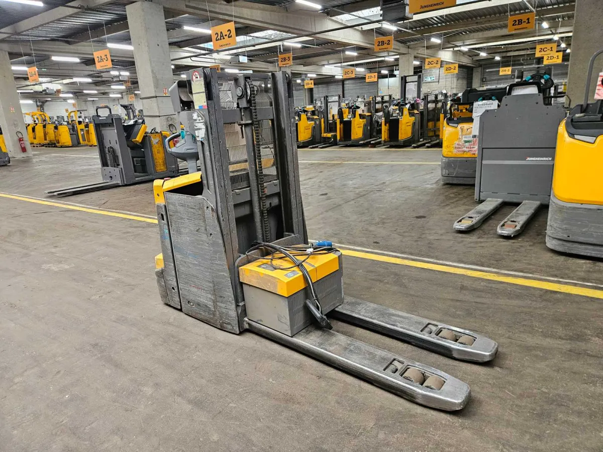 Jungheinrich - 2021 - EJD 222 119 GAB 201 ZT LI PC - Elektrischer Stacker