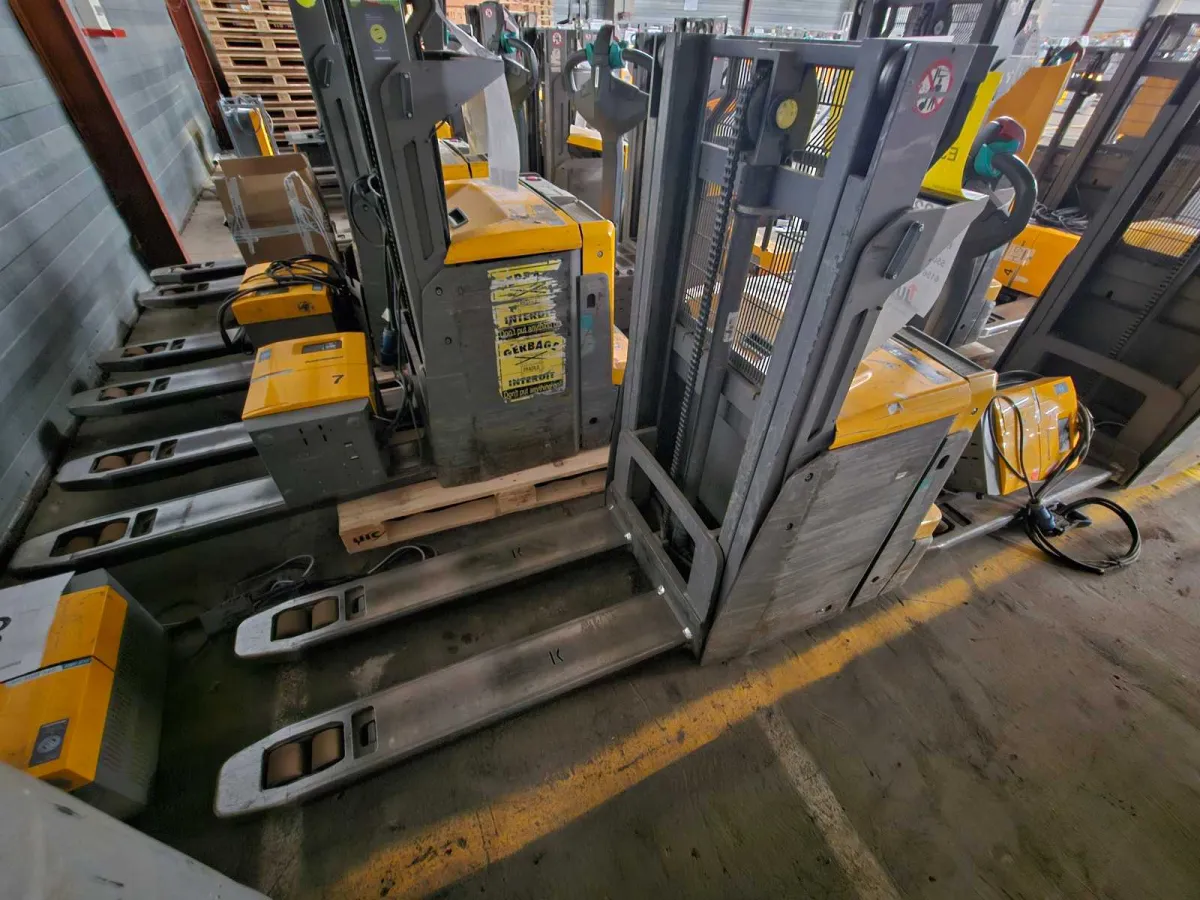 Jungheinrich - 2021 - EJD 222 119 GAB 201 ZT LI PC - Elektrischer Stacker