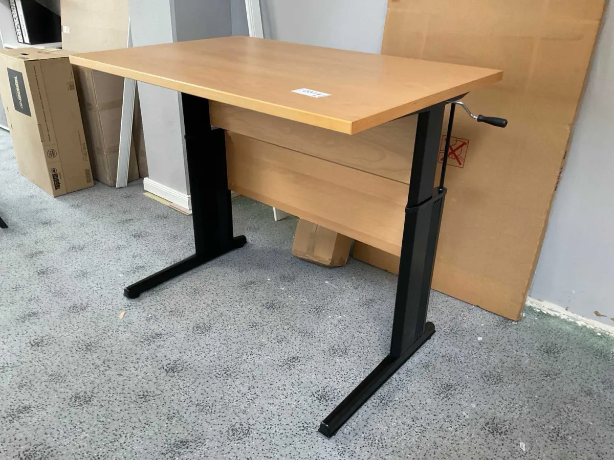 Schreibtisch, mechanisch höhenverstellbar