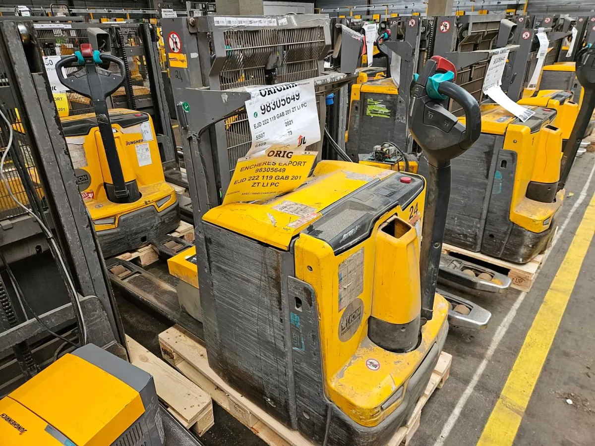Jungheinrich - 2021 - EJD 222 119 GAB 201 ZT LI PC - Elektrischer Stacker