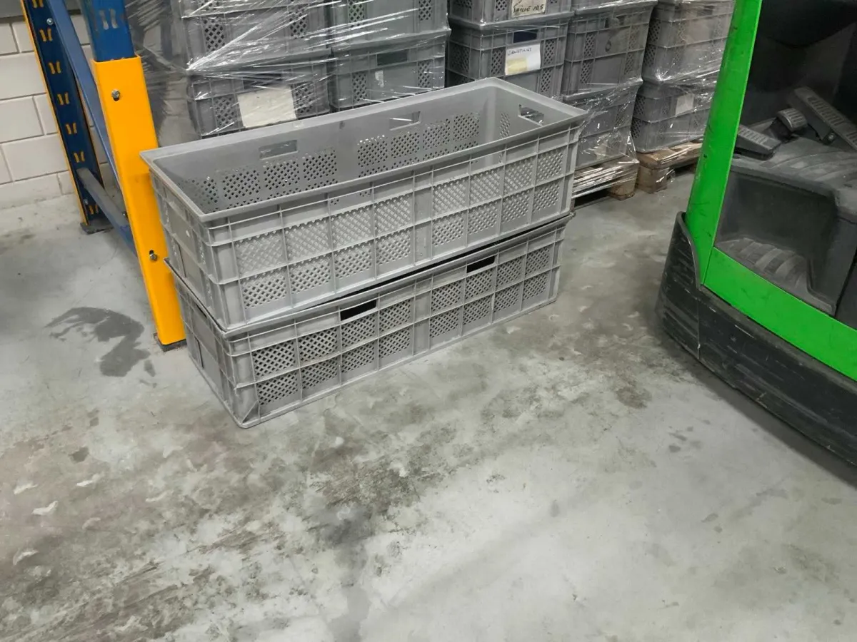Plastik-Stapelkiste (12x)