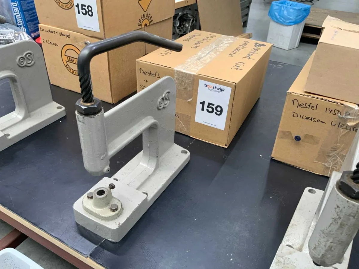 5S Spindel-Handpresse / für Nestels GA51/54 + Stempel