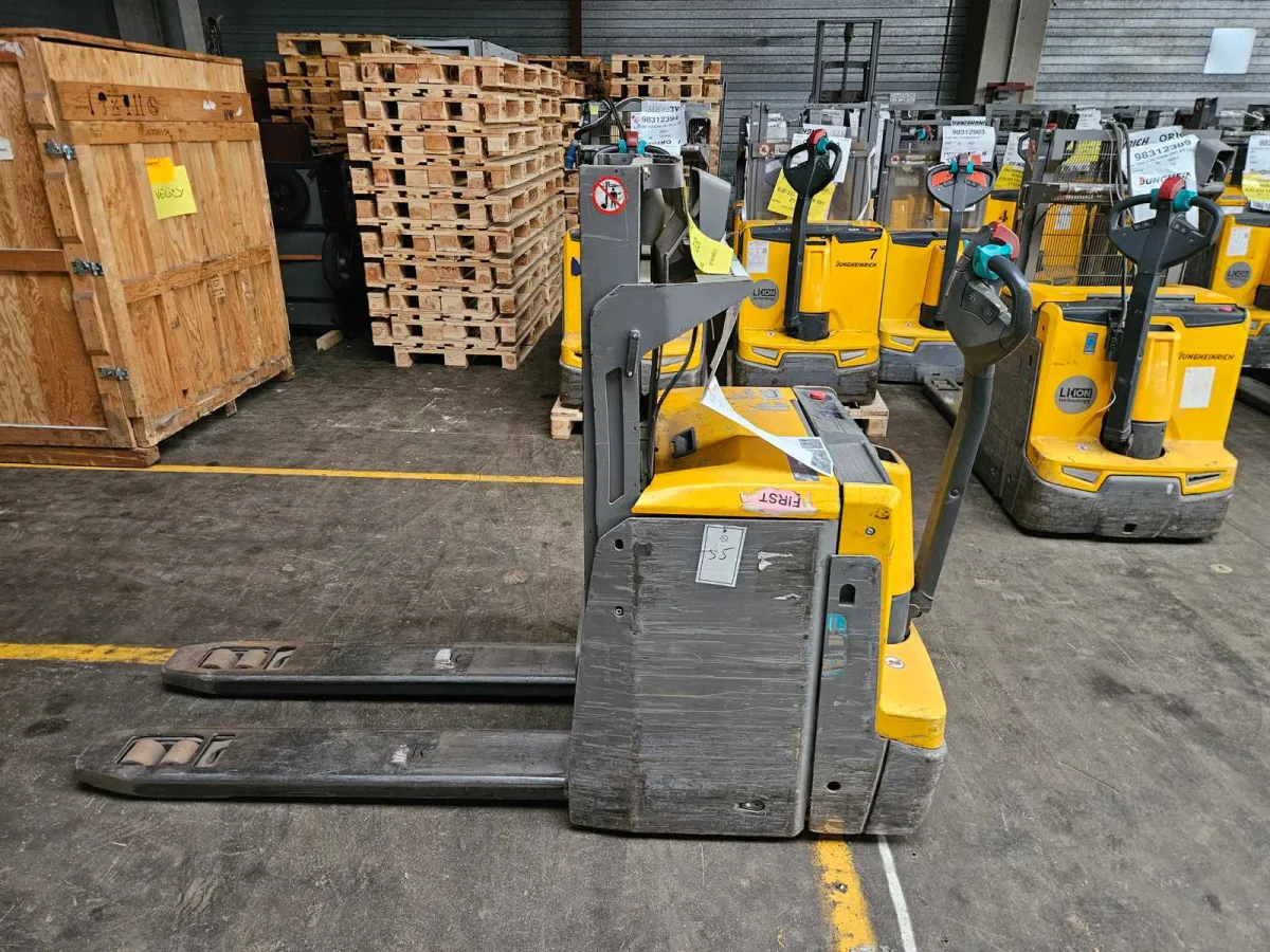 Jungheinrich - 2021 - EJD 222 119 GAB 201 ZT LI PC - Elektrischer Stacker