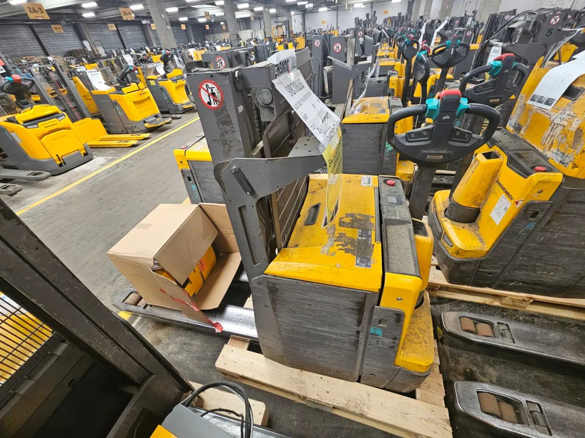 Jungheinrich - 2021 - EJD 222 119 GAB 201 ZT LI PC - Elektrischer Stacker