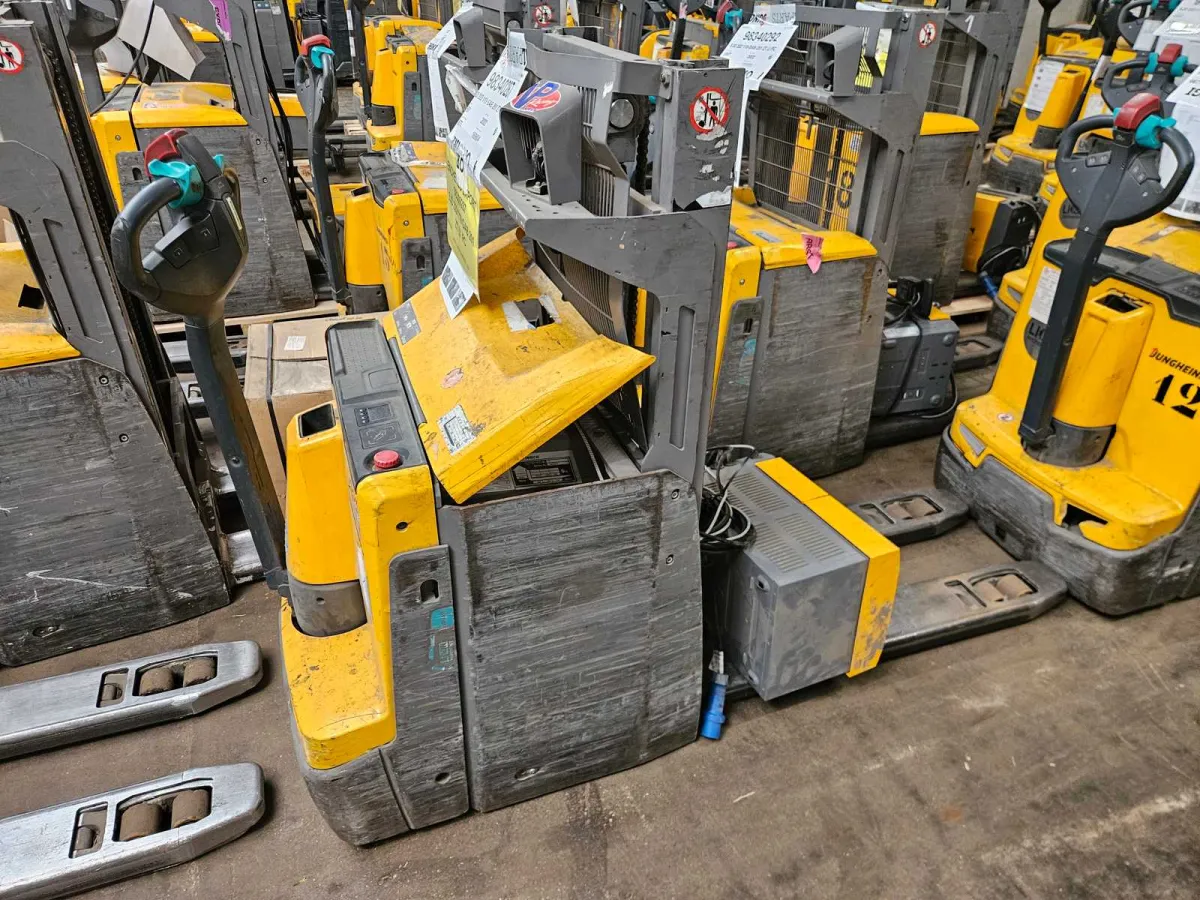 Jungheinrich - 2021 - EJD 222 119 GAB 201 ZT LI PC - Elektrischer Stacker