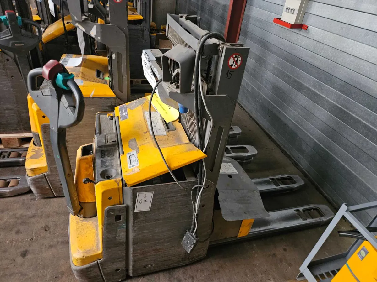 Jungheinrich - 2021 - EJD 222 119 GAB 201 ZT LI PC - Elektrischer Stacker