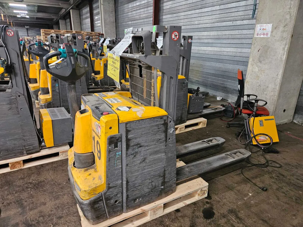 Jungheinrich - 2021 - EJD 222 119 GAB 201 ZT LI PC - Elektrischer Stacker