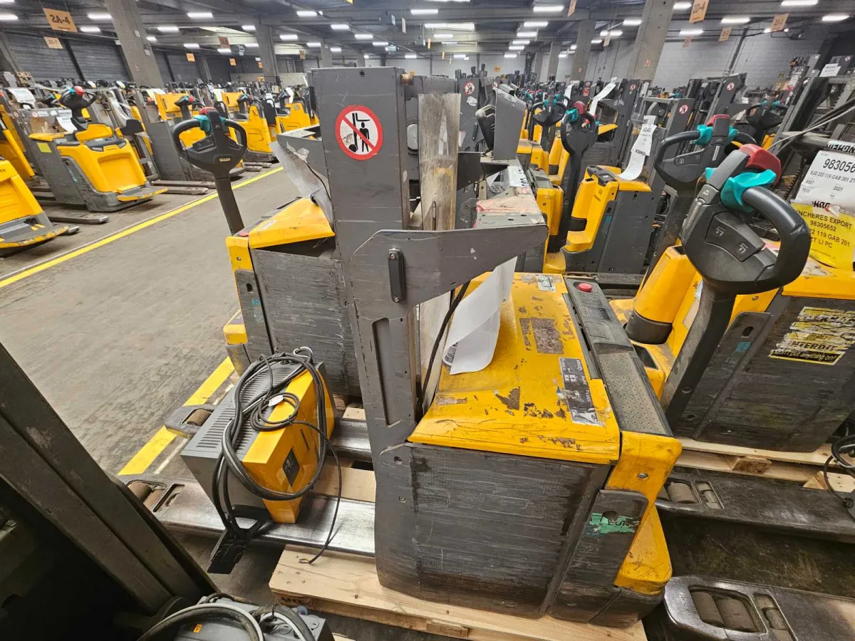 Jungheinrich - 2021 - EJD 222 119 GAB 201 ZT LI PC - Elektrischer Stacker