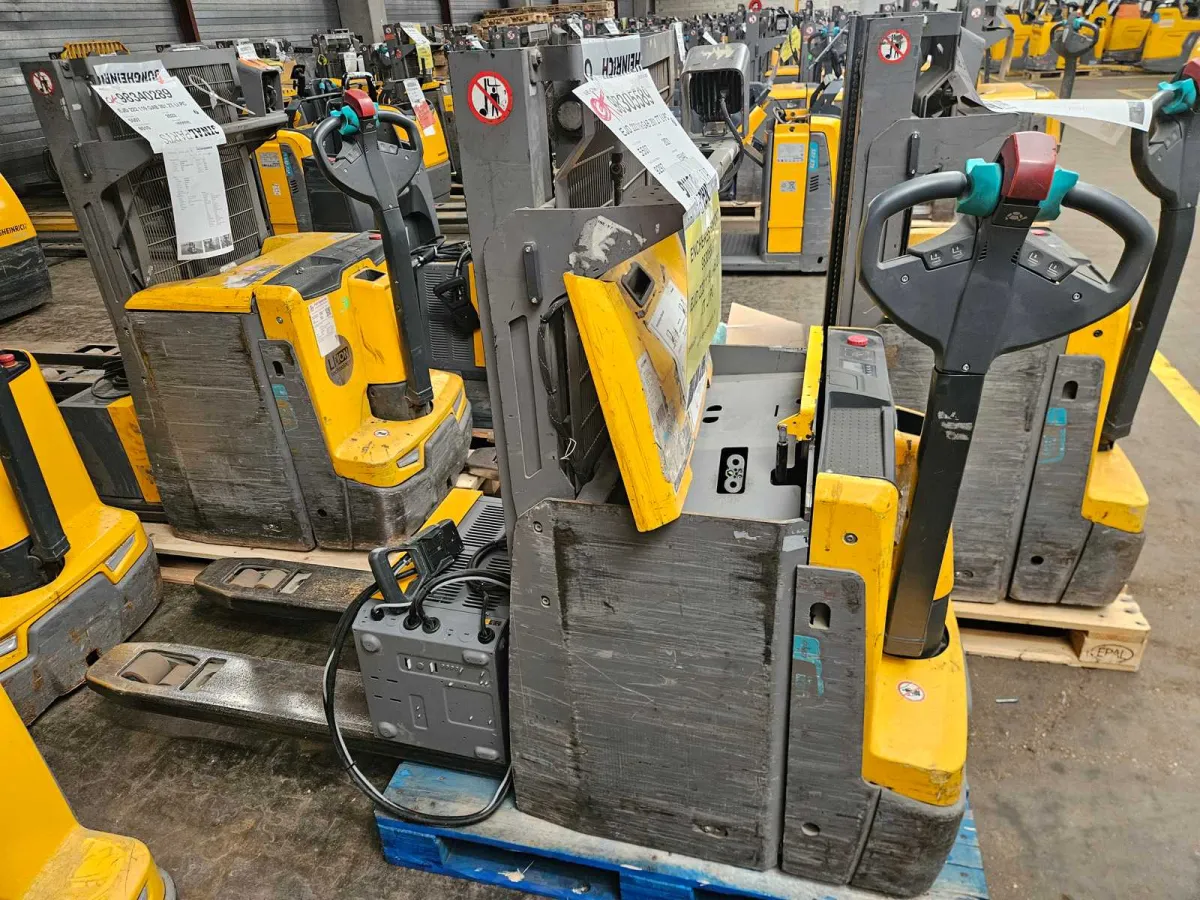 Jungheinrich - 2021 - EJD 222 119 GAB 201 ZT LI PC - Elektrischer Stacker