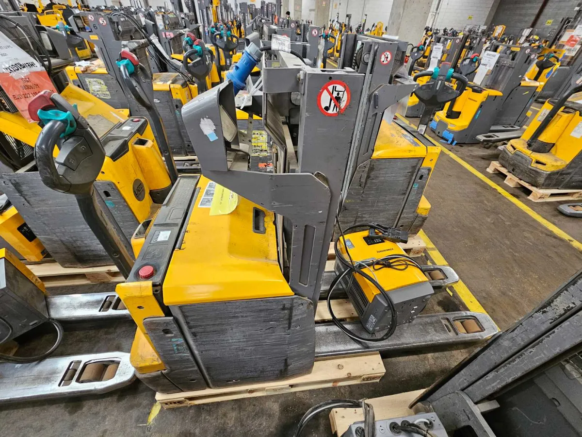 Jungheinrich - 2021 - EJD 222 119 GAB 201 ZT LI PC - Elektrischer Stacker