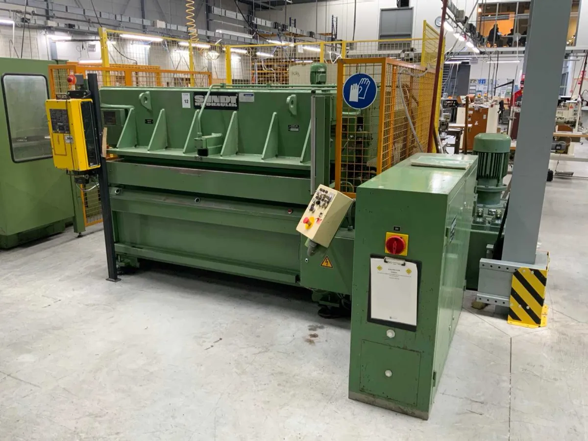 J.Sandt 619 Hydraulische Großflächen-Stanzpresse