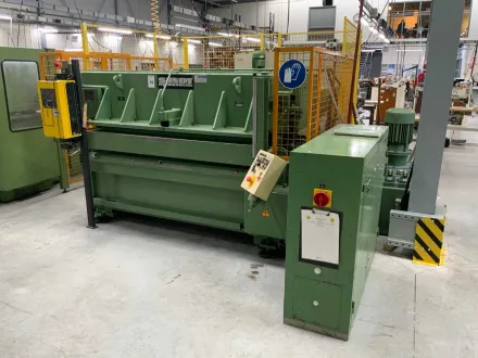 J.Sandt 619 Hydraulische Großflächen-Stanzpresse – RESALE