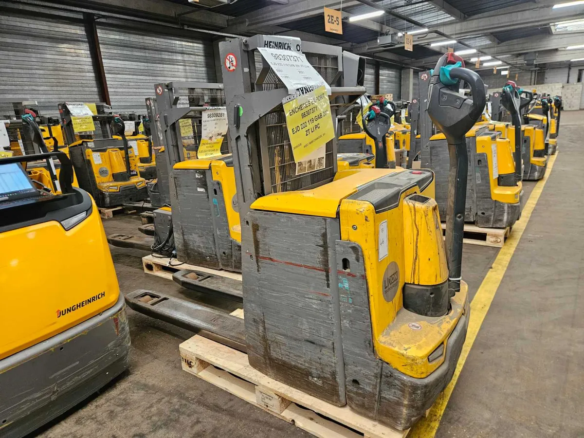 Jungheinrich - 2021 - EJD 222 119 GAB 201 ZT LI PC - Elektrischer Stacker