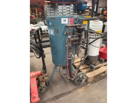 2015 Luftblas-Sandstrahlmaschine – RESALE