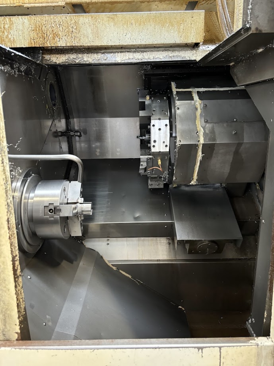 Fuji TNW 35 TR Doppelspindel-Drehmaschine