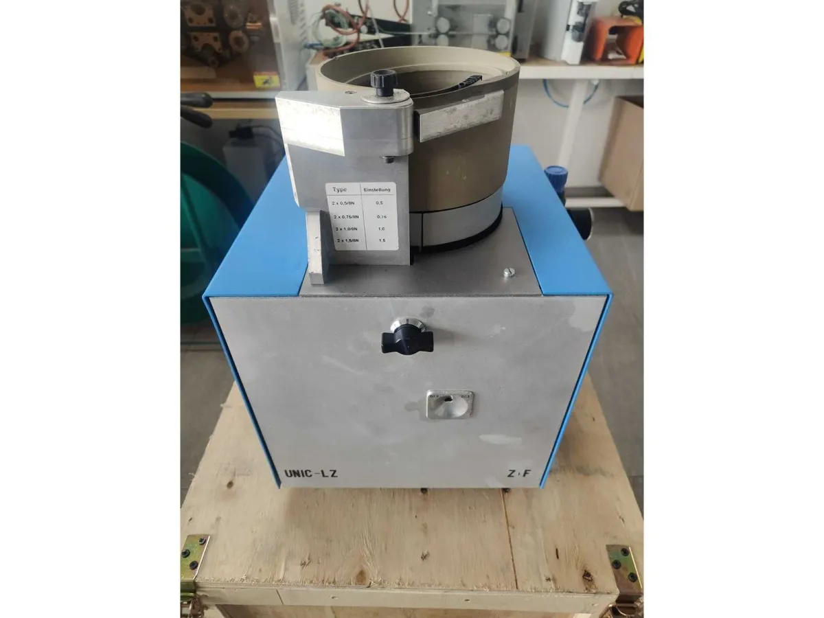 ZF Unic -L Crimpmaschine für doppelt isolierte