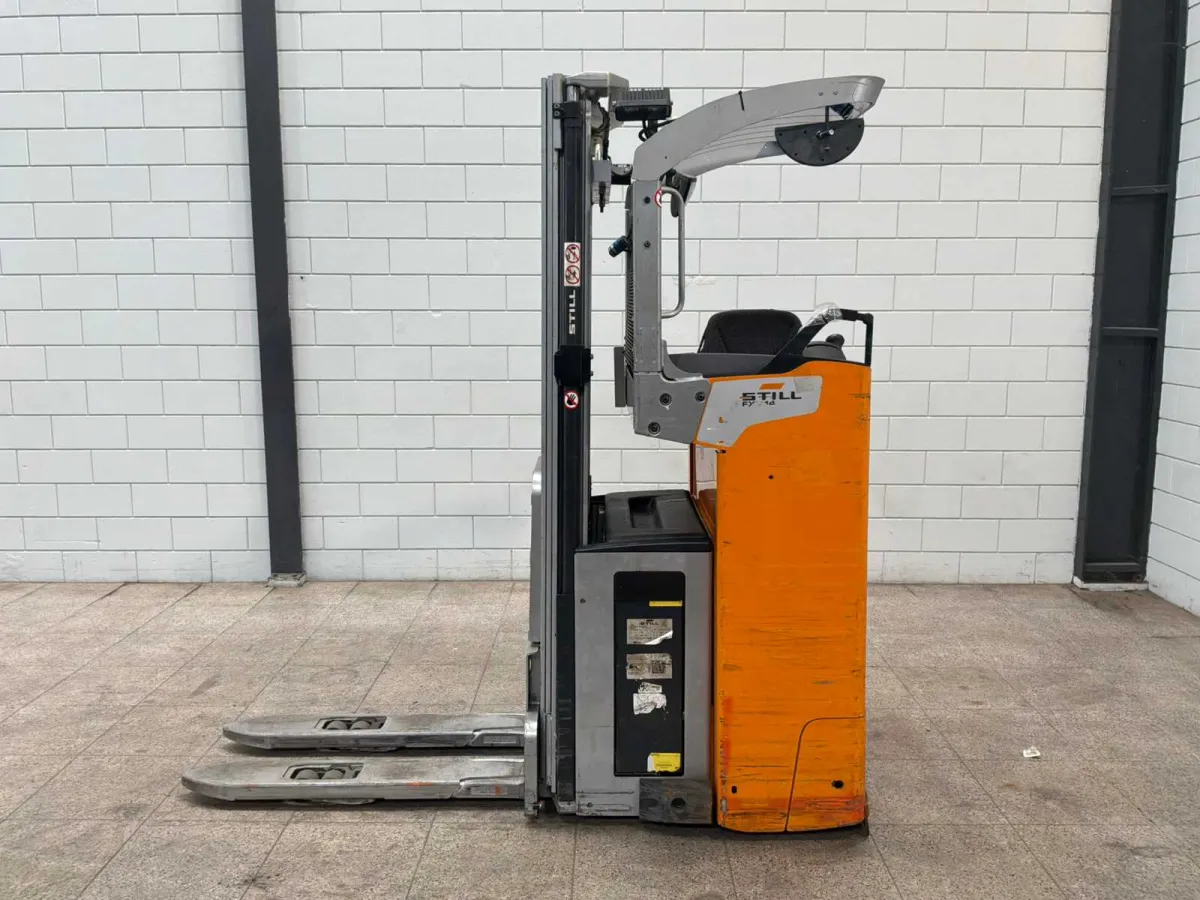 Still - 2020 - FXV14N - Stacker
