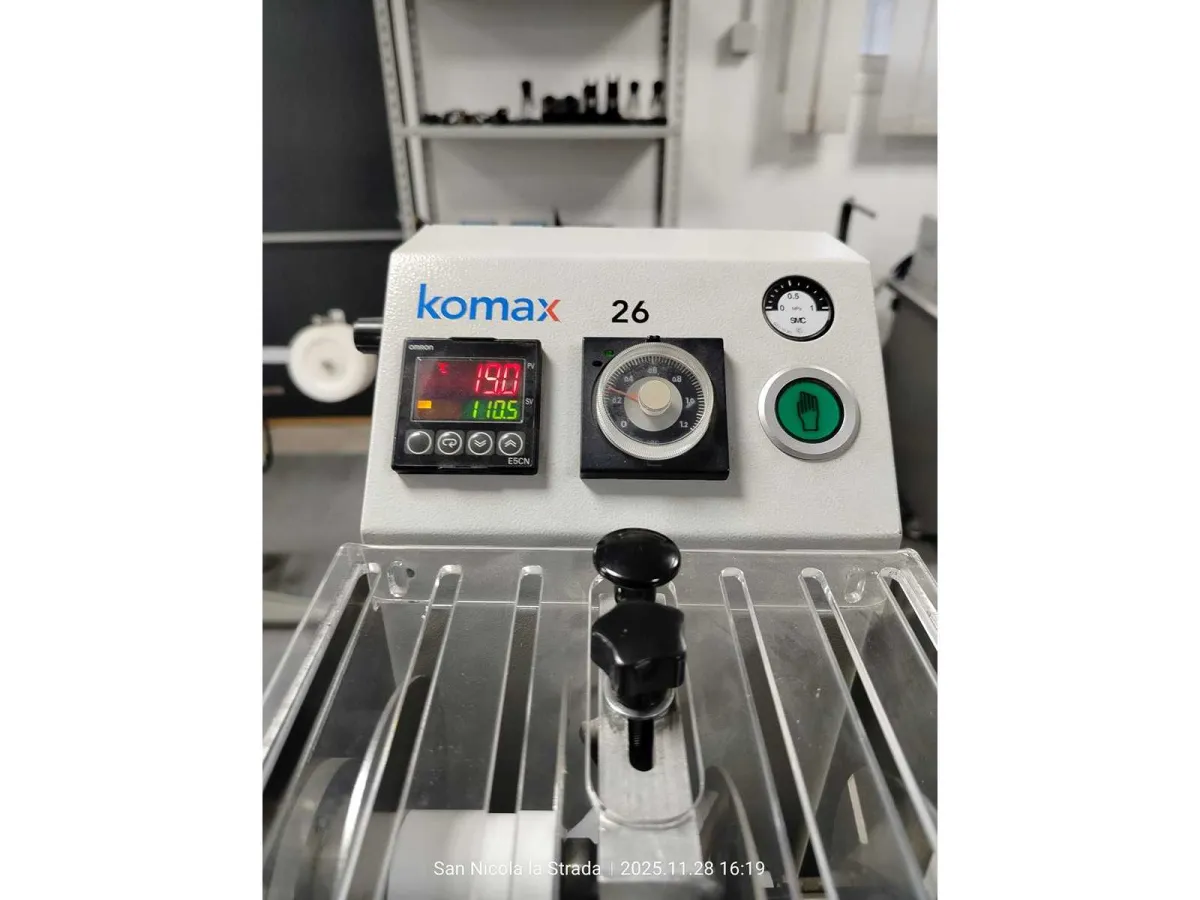 Komax K26 Thermische Markiermaschine