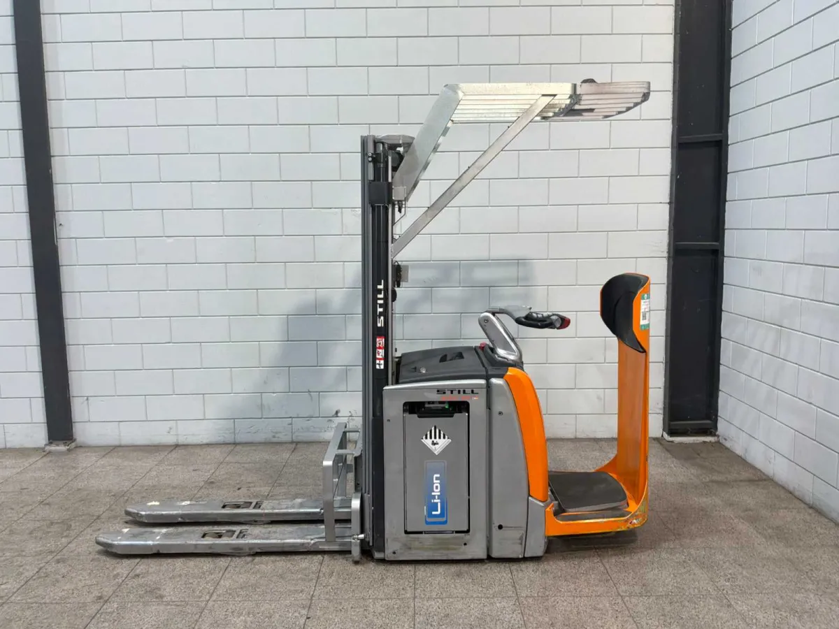 Still - 2021 - EXV-SF14I - Stacker