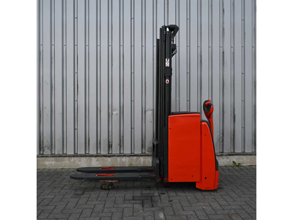Linde L14 Elektrischer Stacker