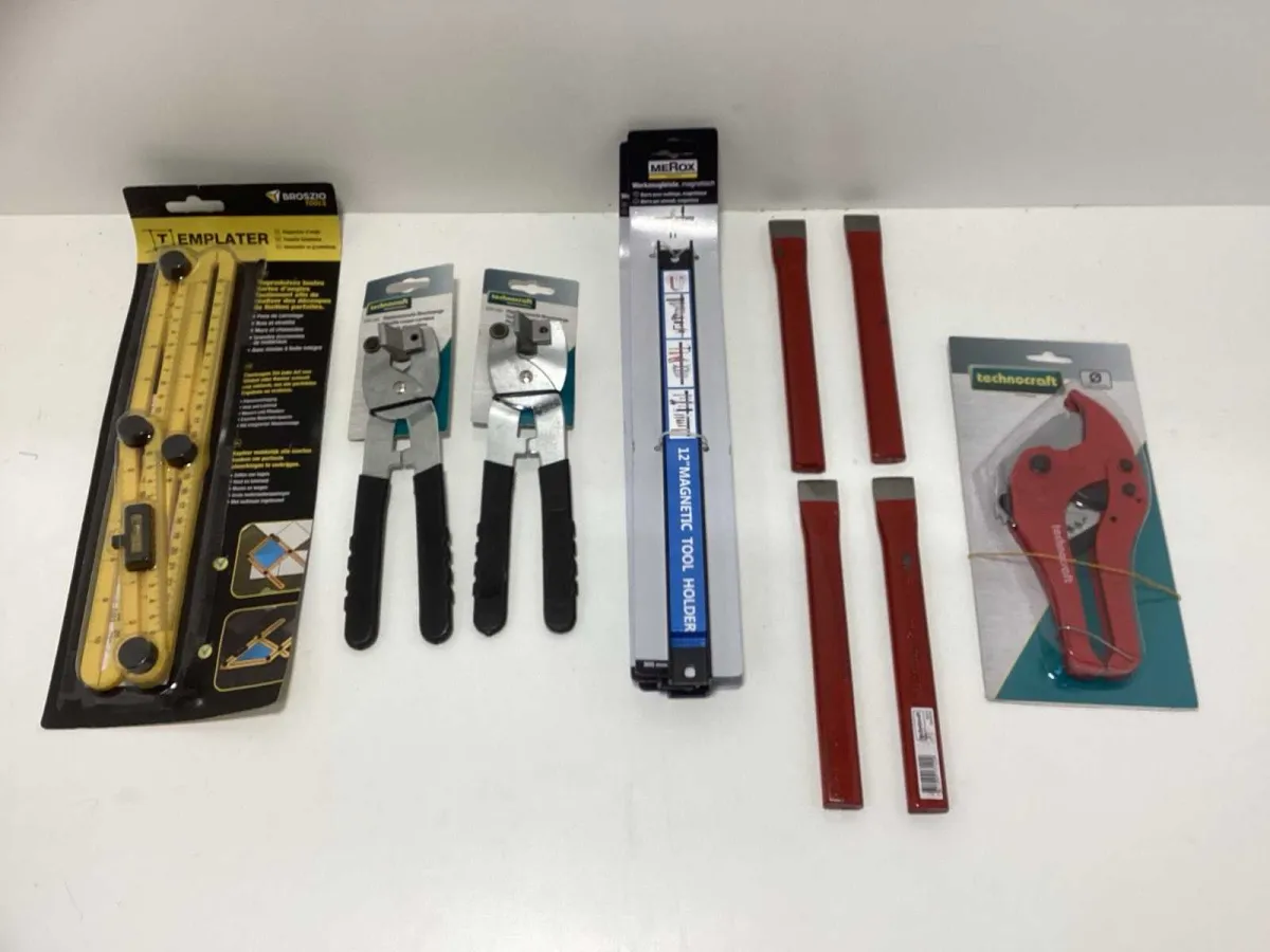 Verschiedene Handwerkzeuge – 11 Stücke