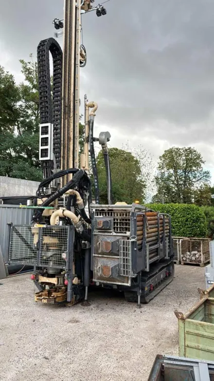 Geotec ROTOMAX XL-GTC Raupenbohranlage – RESALE