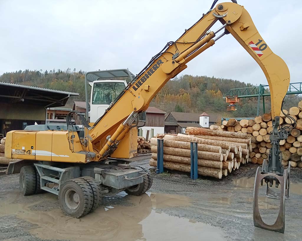 Liebherr 924 Umschlagbagger