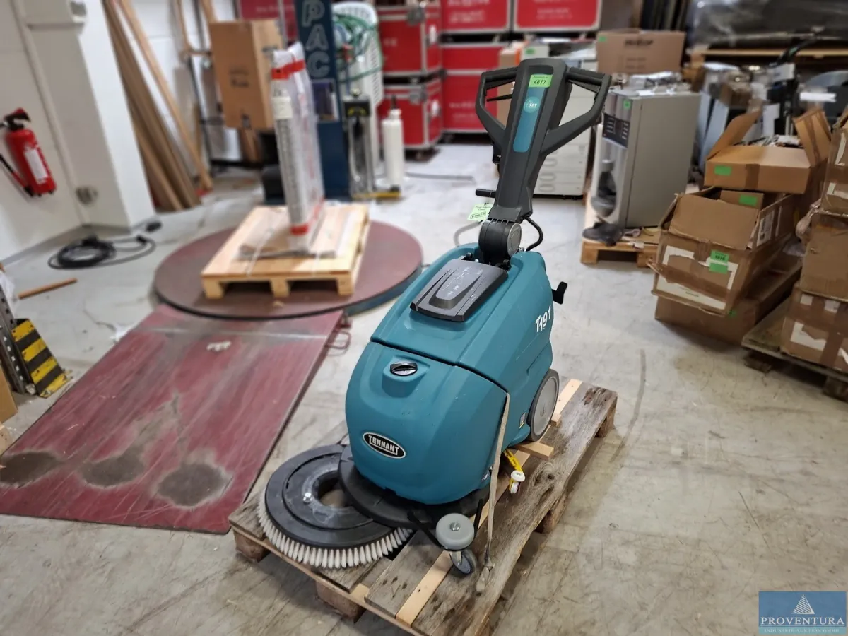 Scheuersaugmaschine TENANT T191 Baujahr 2023